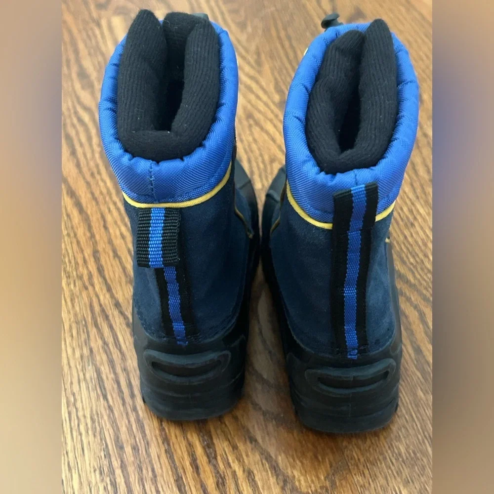 Totes Boys Waterproof Insulated Snow Boots Blue Yellow Size 8